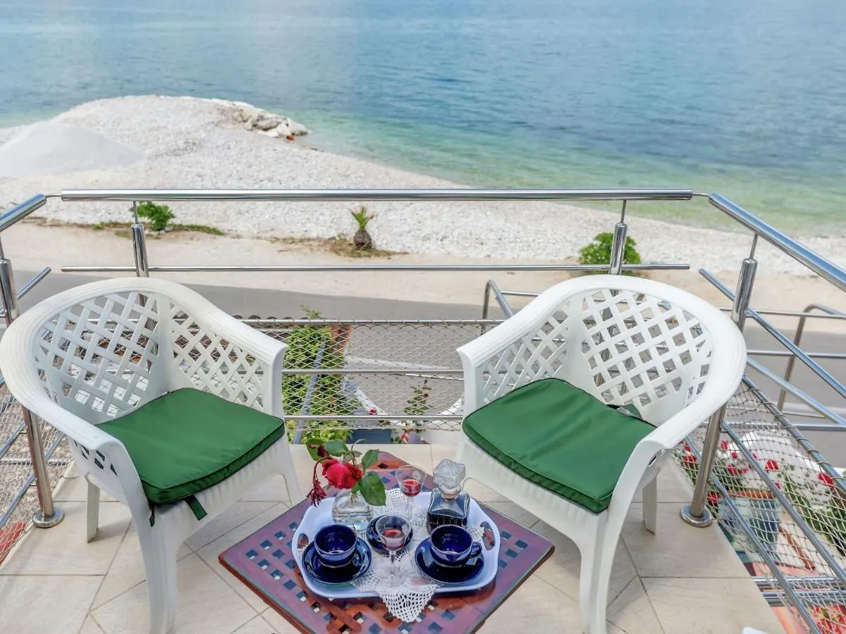 Spacious Apartment In Arbanija With Terrace Trogir 0*,