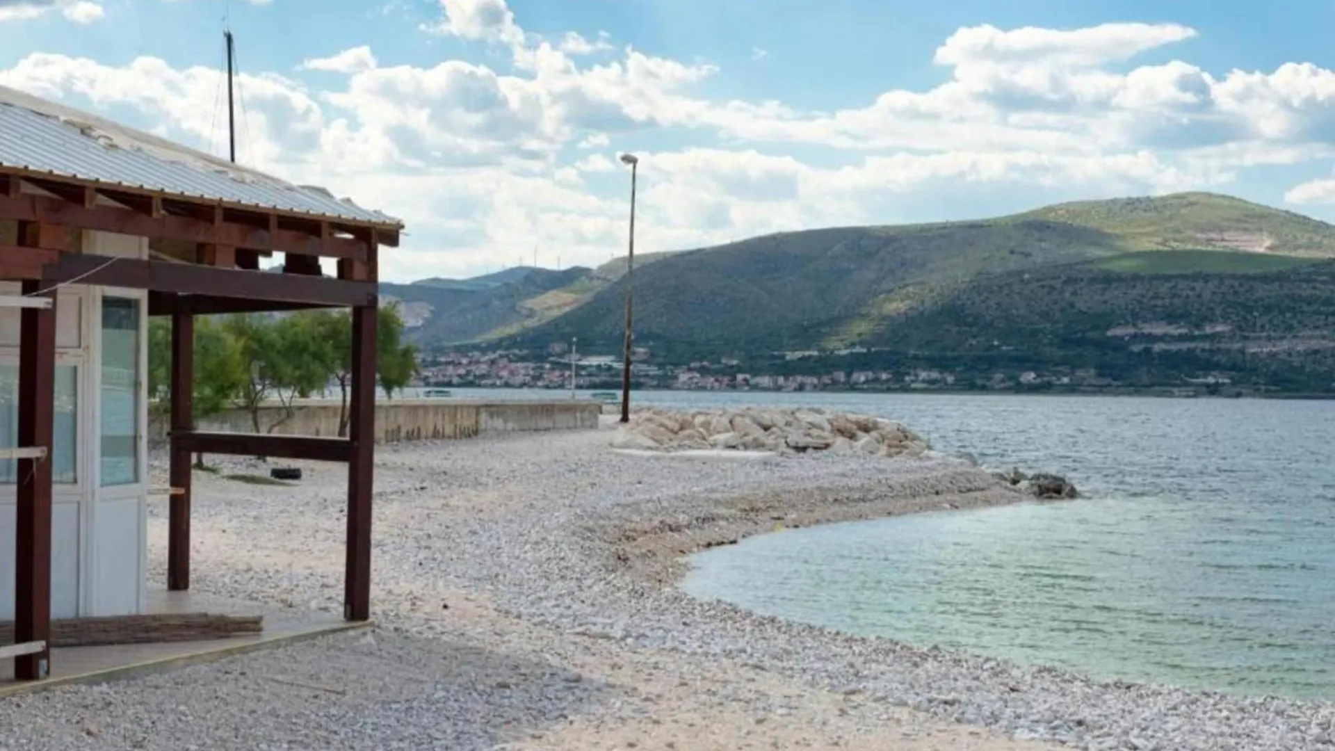Spacious Apartment In Arbanija With Terrace Trogir